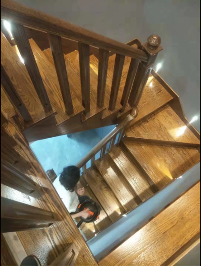 整体楼梯