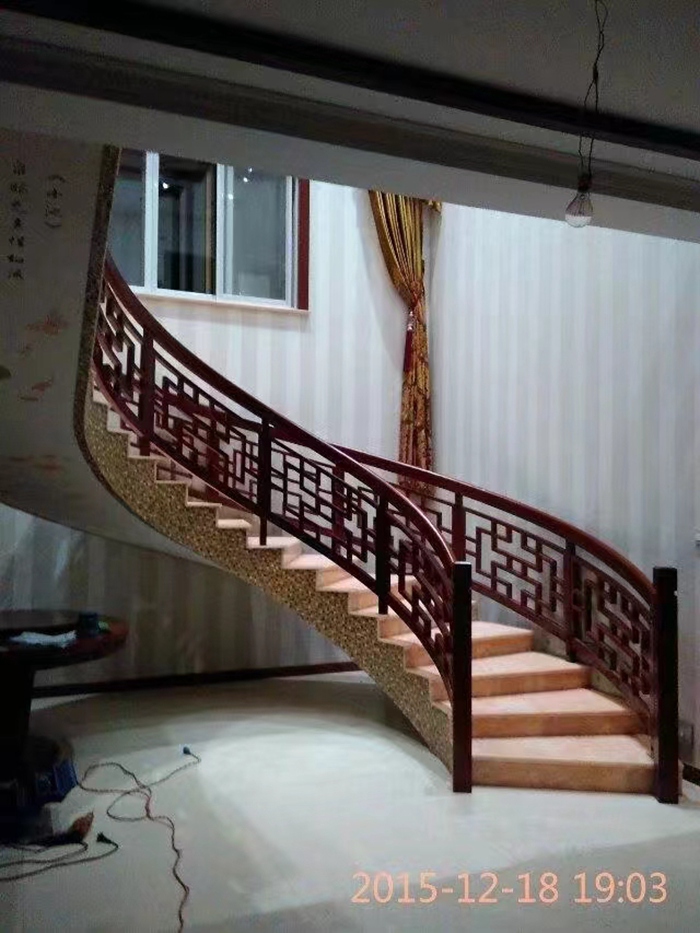 万字格