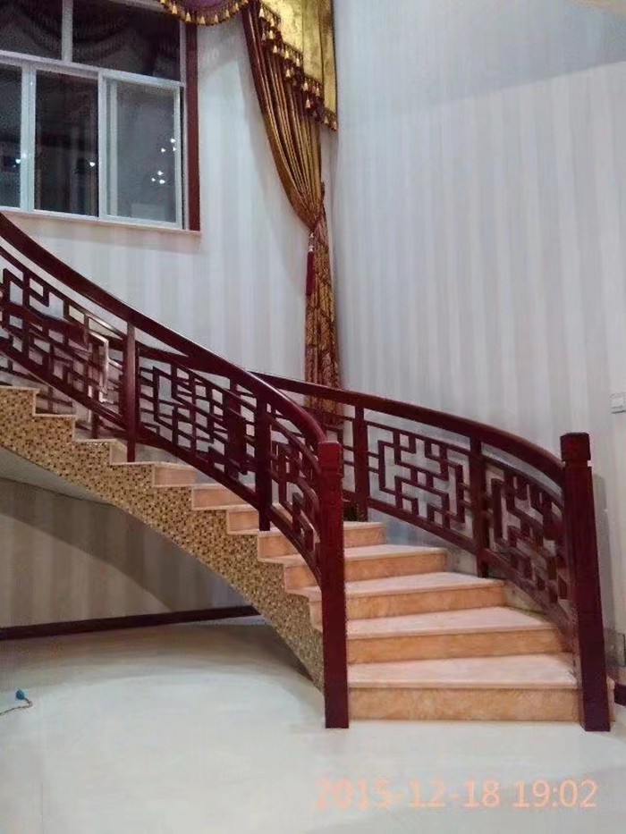万字格
