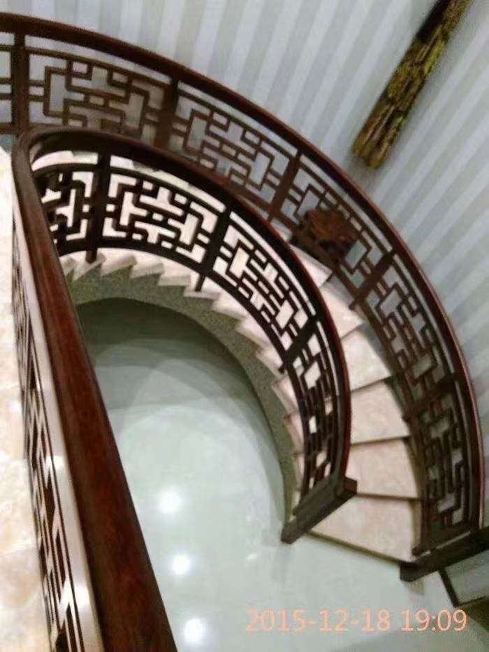 万字格